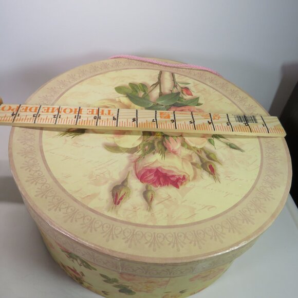 Vintage Victorian Glam Decor - Hat Boxes - Glamour Shoes & Pink Roses (Set of 2) - Picture 6 of 16